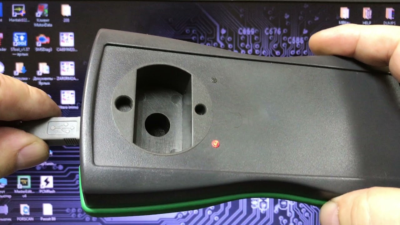 Сузуки Витара (SUZUKI VITARA 2.0L V6) потеряны ключи. Делаем чипы ID 4C с  TANGO KEY Programmer