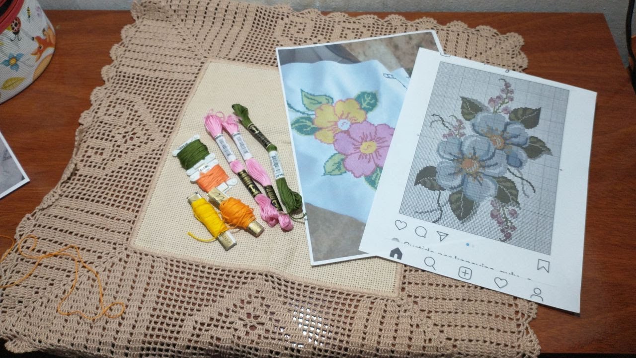 Capa Almofada Bordada - Início #pontocruz  #croche  #videoaula