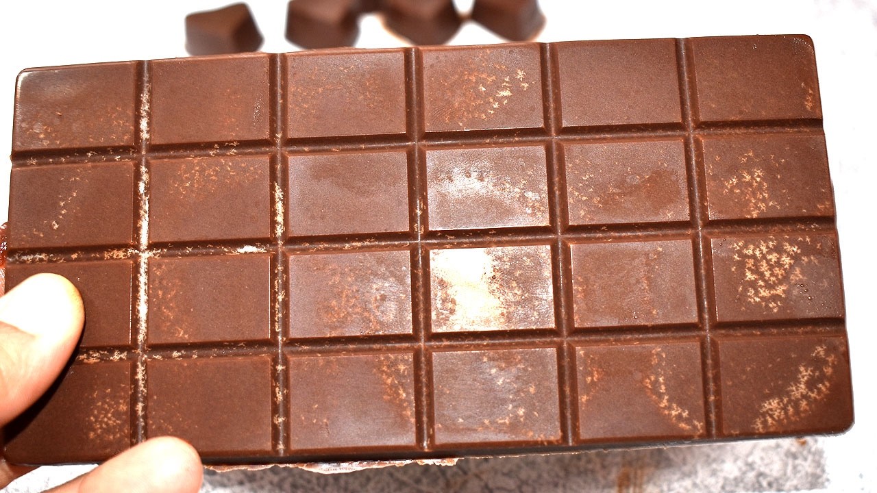 Homemade chocolate bar & Heart shaped chocolates-Only 4 ingredient, instant