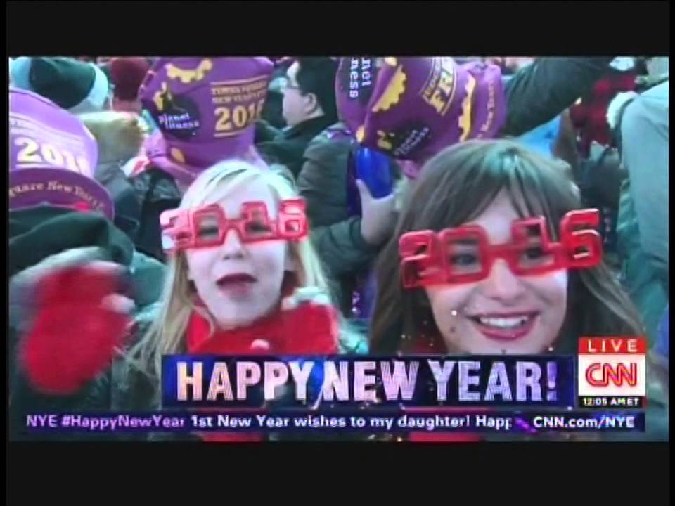 New Year's Eve Live 2016 Anderson Cooper Kathy Griffin Times Square New York (17/21)