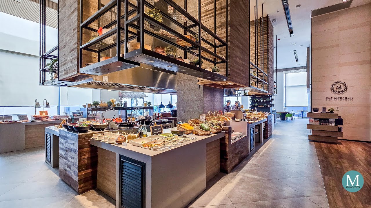 Breakfast Buffet at Courtyard Phnom Penh ខតថ៍យ៉ាត ភ្នំពេញ | Hotel Buffet 🇰🇭