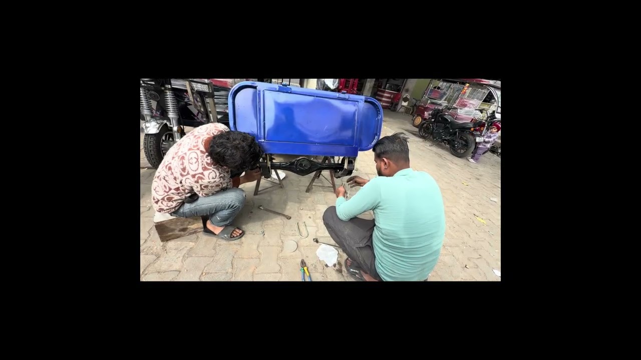 MAKING LOADER ERICKSHAW 
