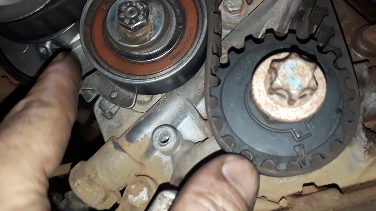 Posição de Montagem da Bomba D' Água do Corsa/ Celta Com Tensor Automático