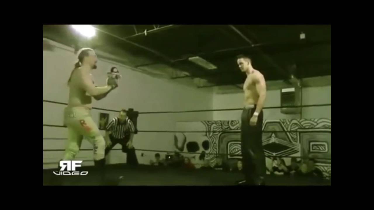 Bryce Donovan vs Razzle Dazzle