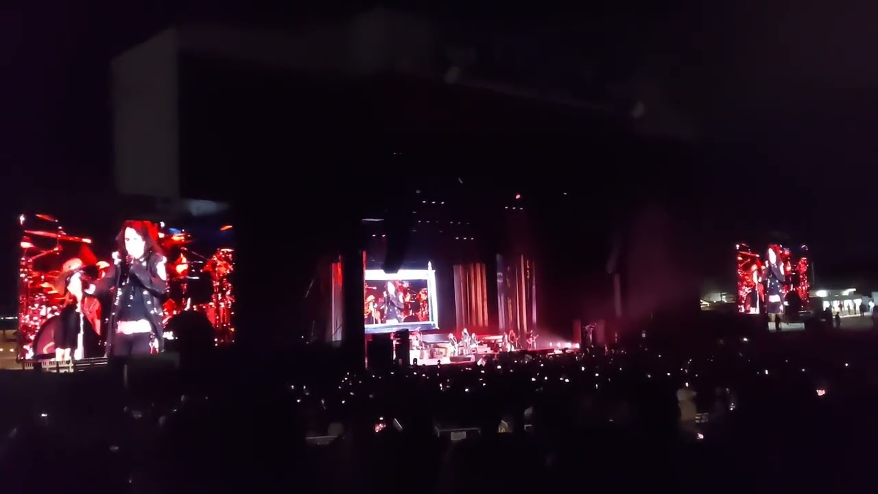Alice Cooper at Isleta Amphitheater 2025. 