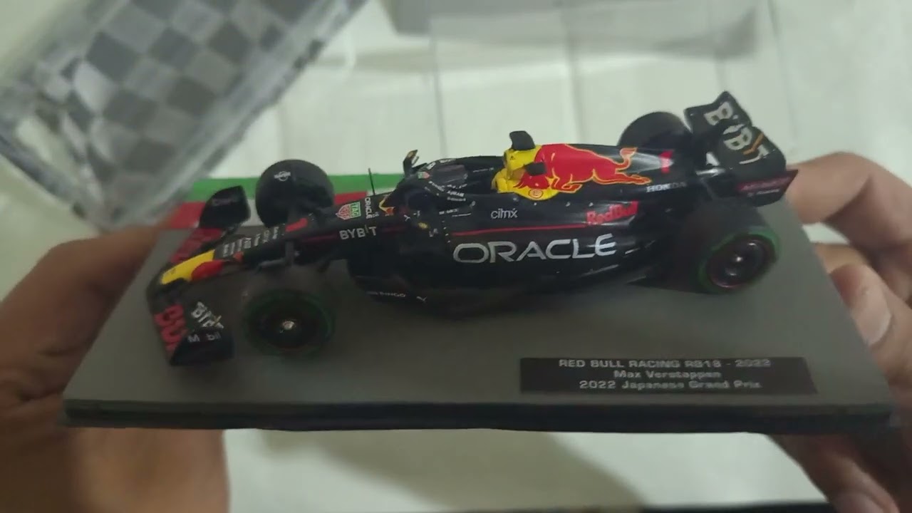 MAX VERSTAPPEN | RED BULL RACING RB18 | GRAN PREMIO DE JAPON PRIX 2022 | Escala 1:43 Salvat