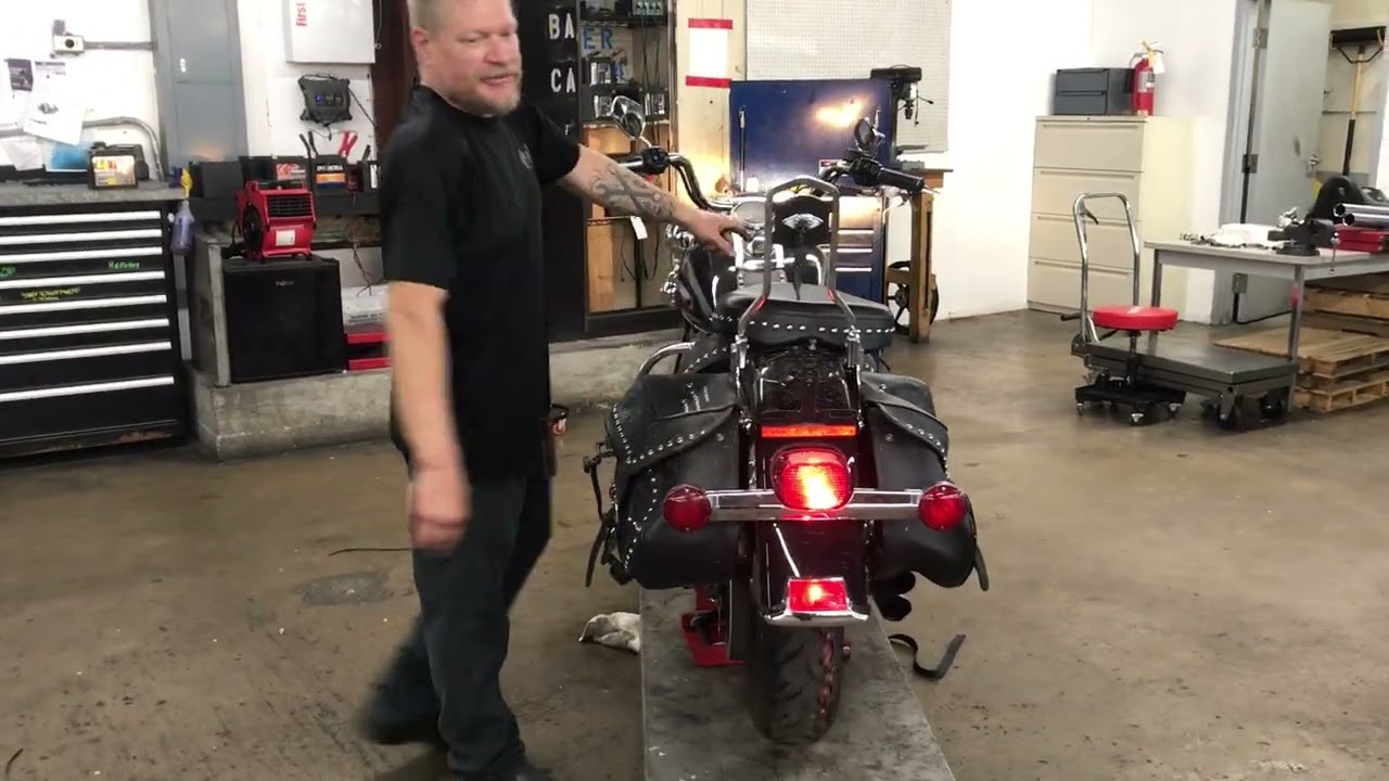 Видео с испытаний 4144 - Harley-Davidson Softail Heritage Classic FLSTC 2004 года выпуска (32 152...