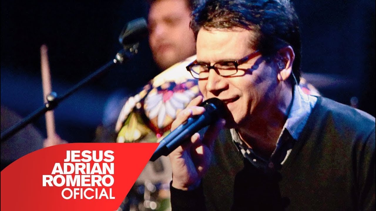 Jes&uacute;s Adri&aacute;n Romero - Brilla (Video Oficial) - #SoplandoVida
