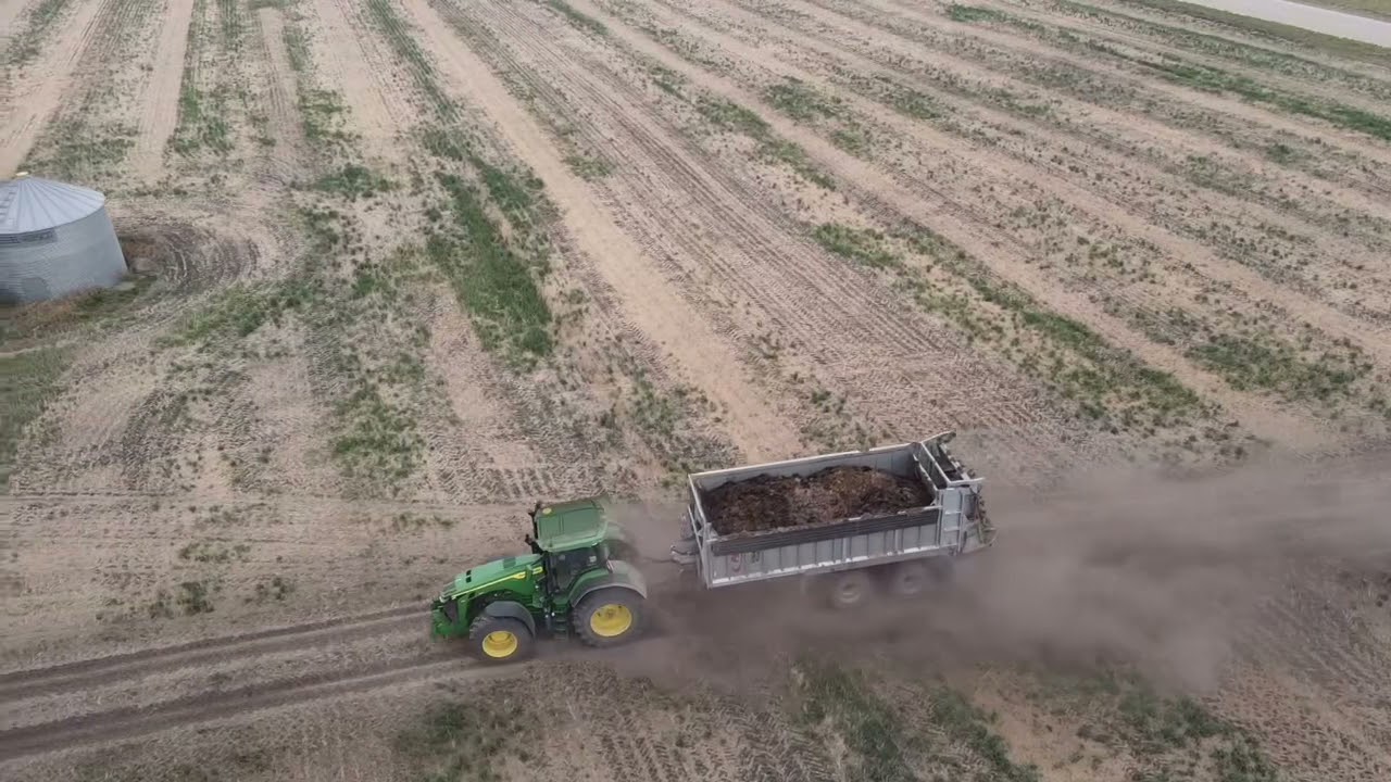 Vaste mest rijden met fliegl asw 281 en John deere 8r340.