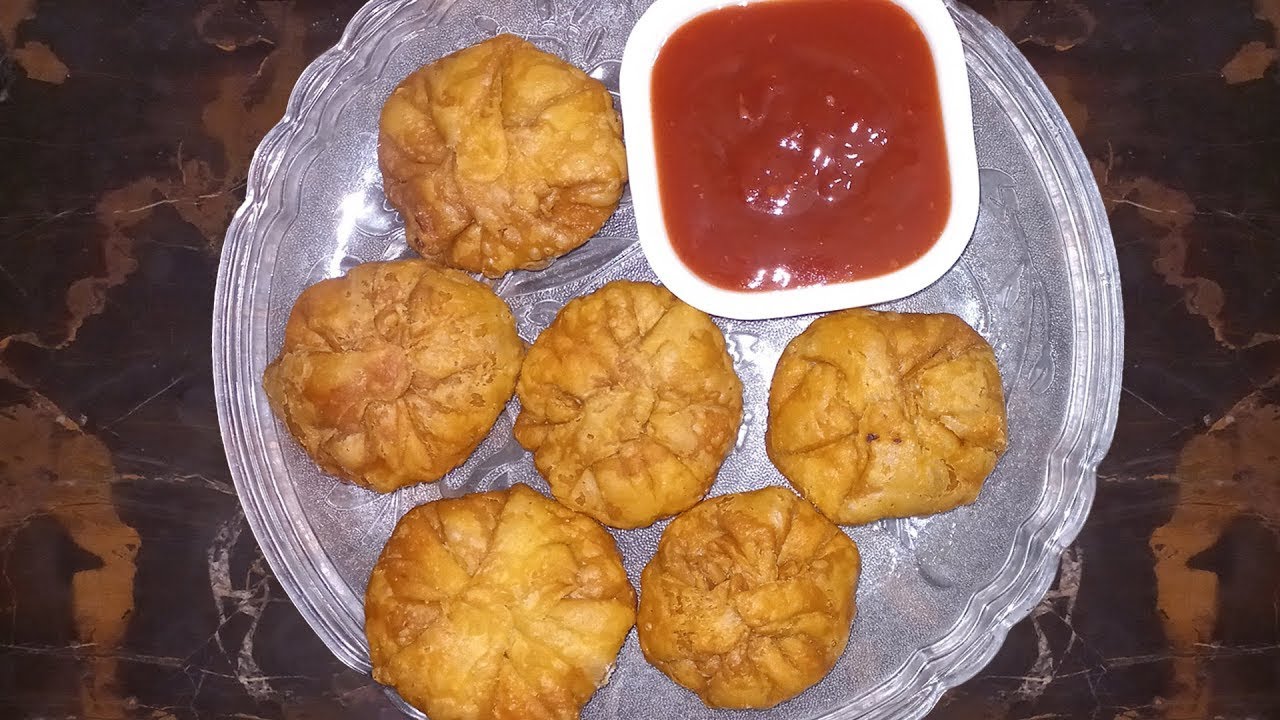 Bazari khasta Keema Kachori Recipe | Halwai Style Qeema Kachori Recipe by Cooking with AA