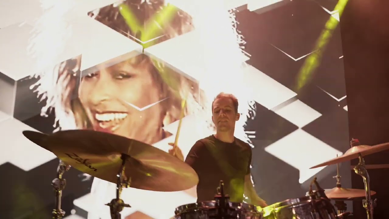 Abrakazabra- Typical Male, It's only love. (Tina Turner Emlékkoncert )