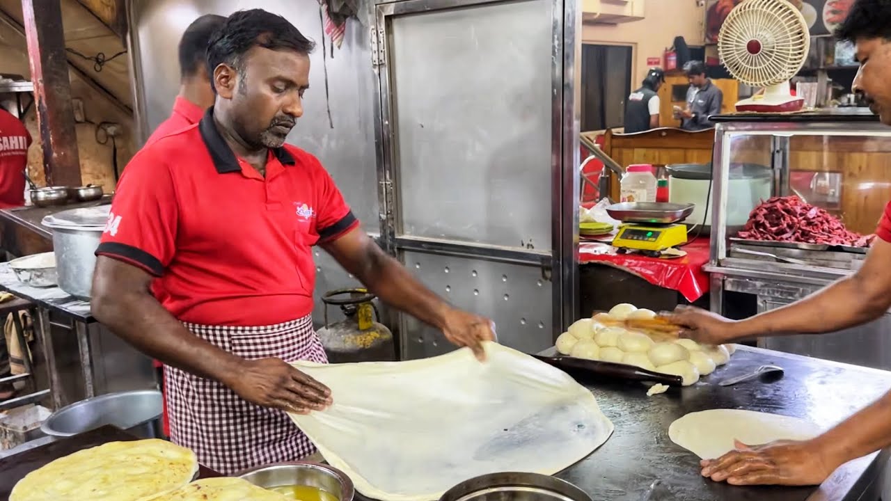 Art of Making Kerala Style Malabar Parota|Unique Indian Street Food|