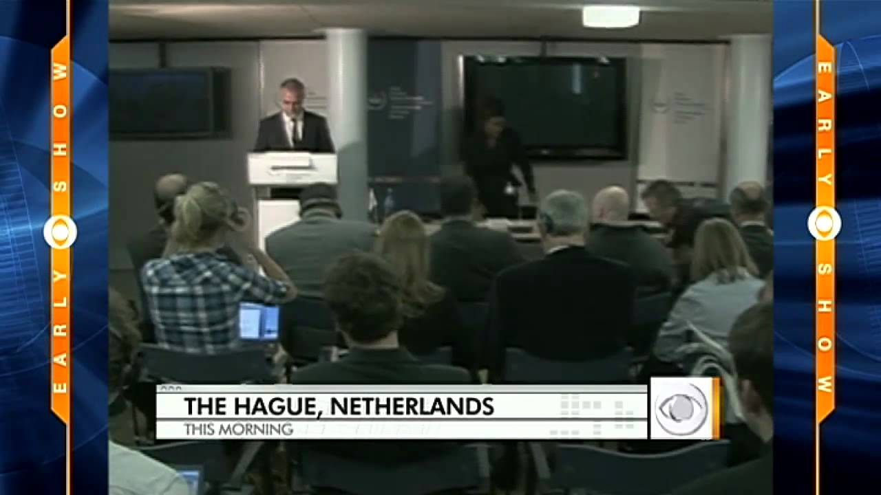 Qaddafi arrest sought by Hague war crimes court