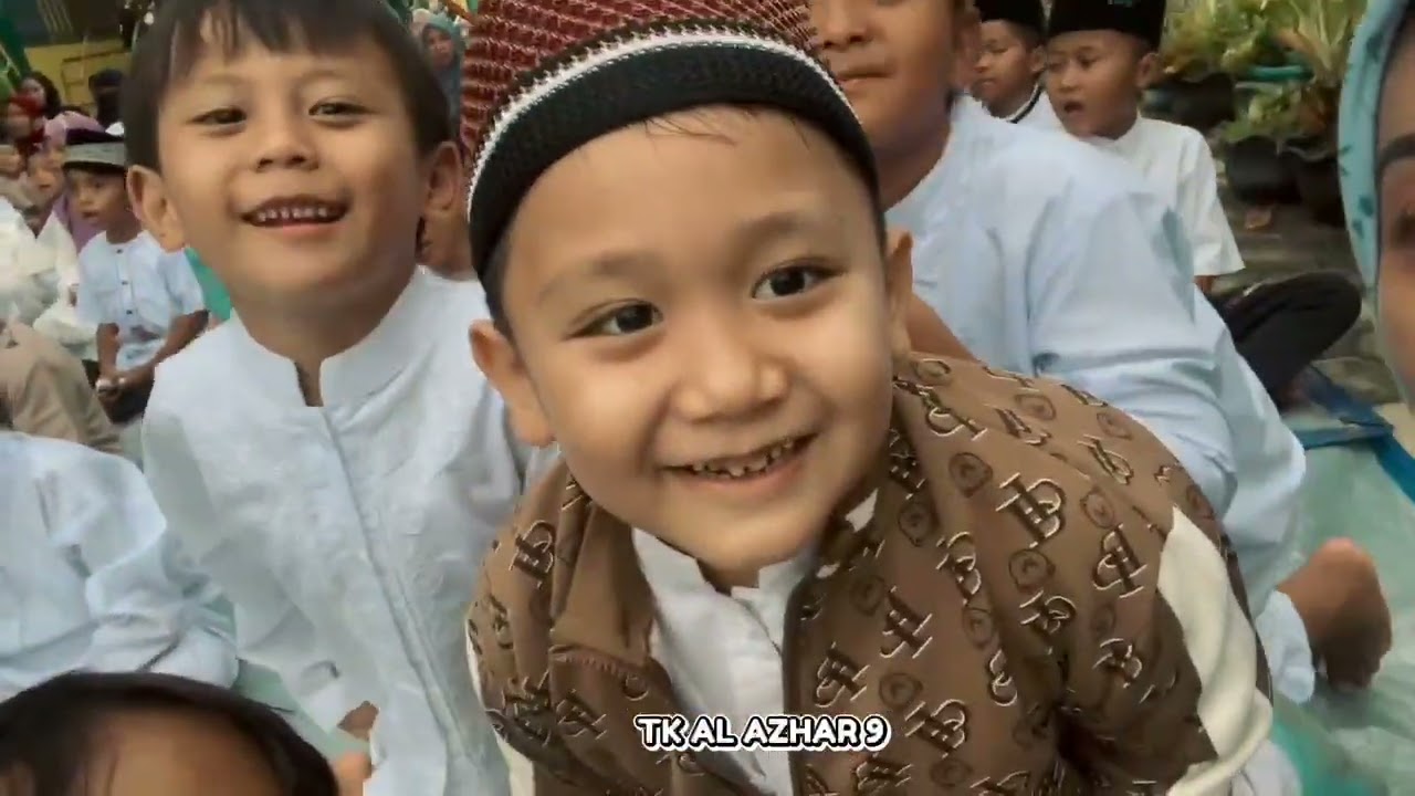 Alhamdulillah kegiatan buka bersama keluarga besar TK Al Azhar 9 berjalan dengan lancar 🤲🥰