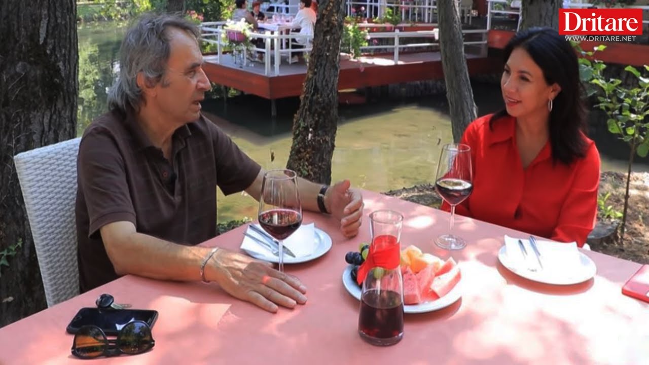 Një brokë verë, me Mevlan Shanaj, në Pogradec! | Vlog në Dritare (18.08.2022)