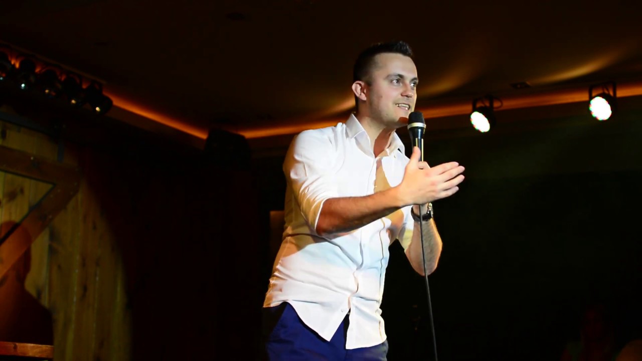 Dušan Varničić - stand up komedija Novi Sad