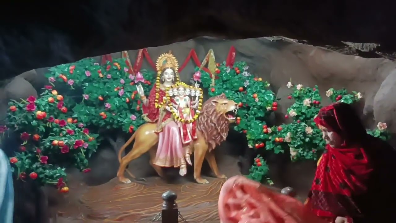 वैष्णो देवी का मंदिर