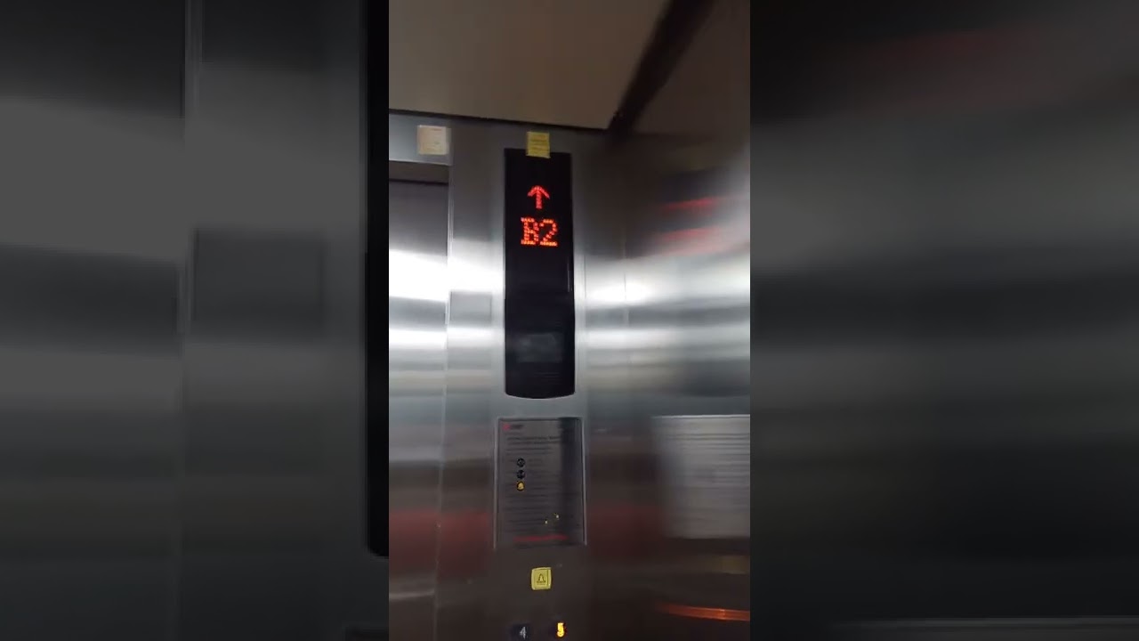 (HBD) Mitsubishi Elenessa elevator at Office Zone UDIC Complex Hoàng Đạo Thúy