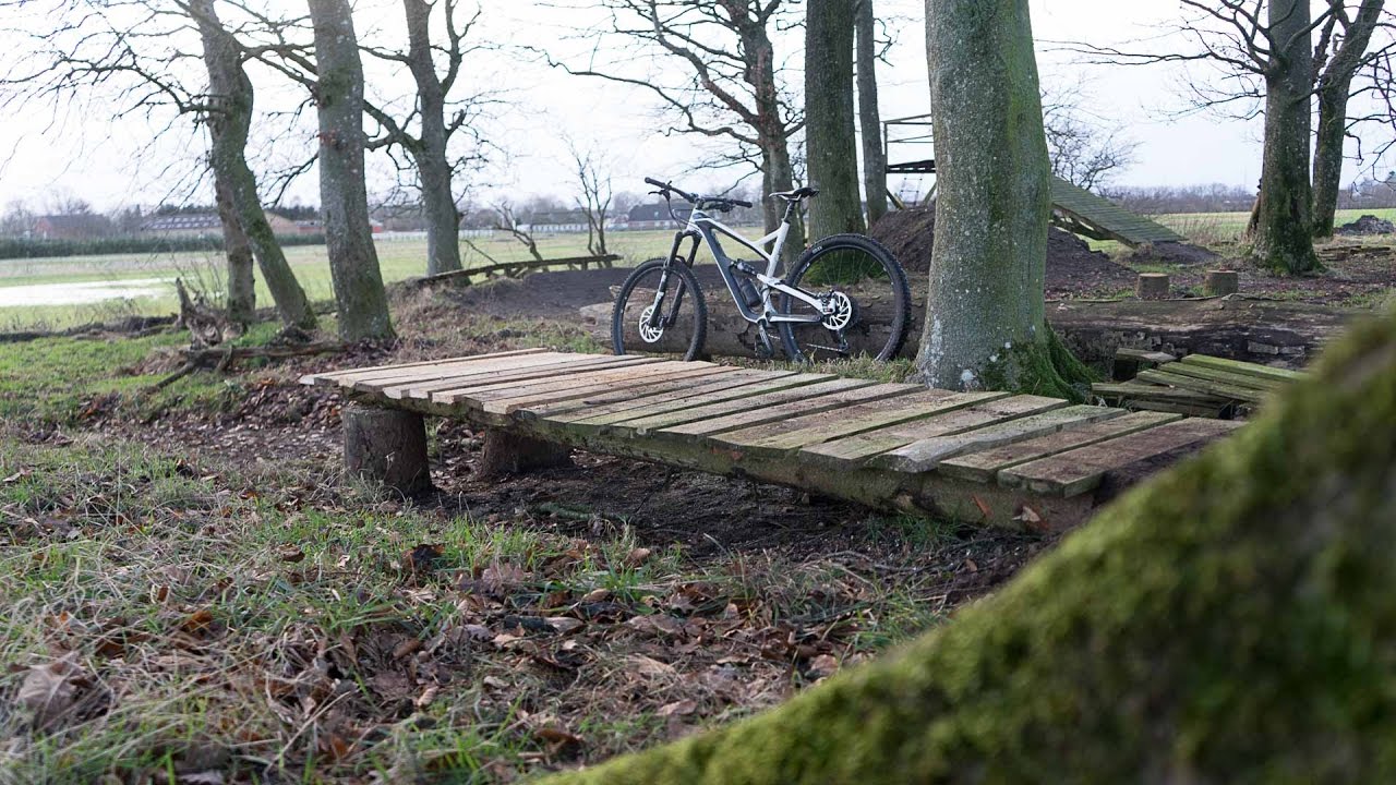 Trail Building #10 Wooden DROP