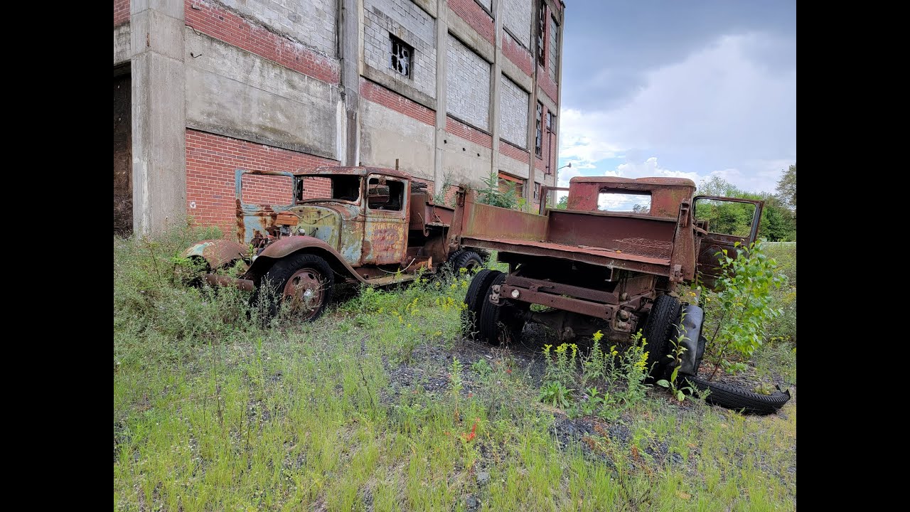 Exploring An Abandoned Mill | Wilkes-Barre PA | 4K Video