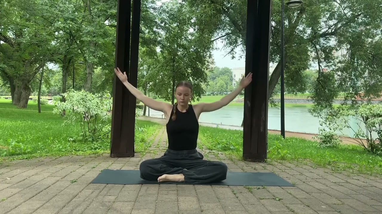 йога в стиле FYSM 