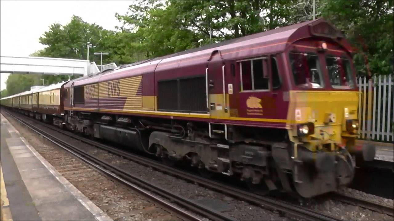 66187 blasts through Harrietsham on the VSOE 22-05-16