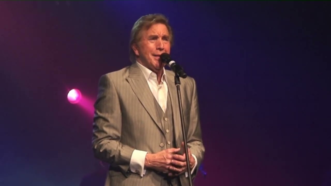 8 Het Kan Niet Zijn - Will Tura in Concert 2010 - Camera en montage: Willy Mampaey
