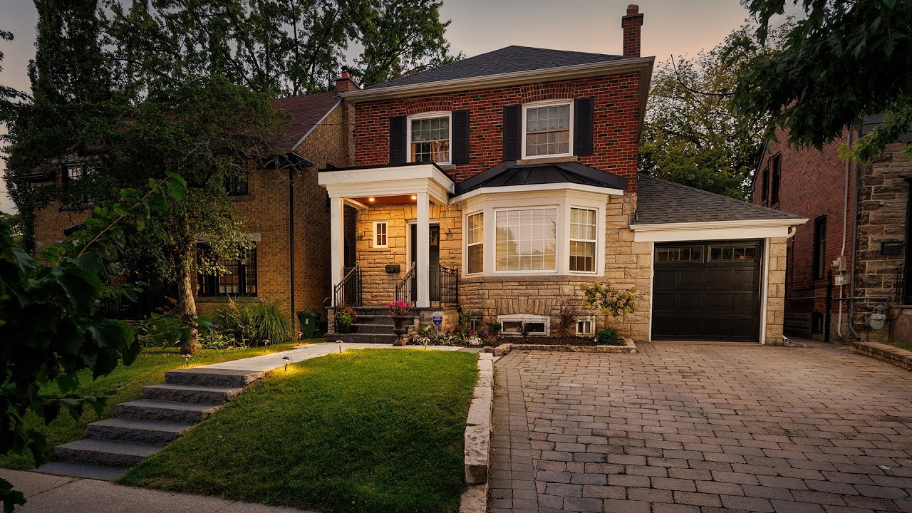 348 Prince Edward Dr N, Toronto