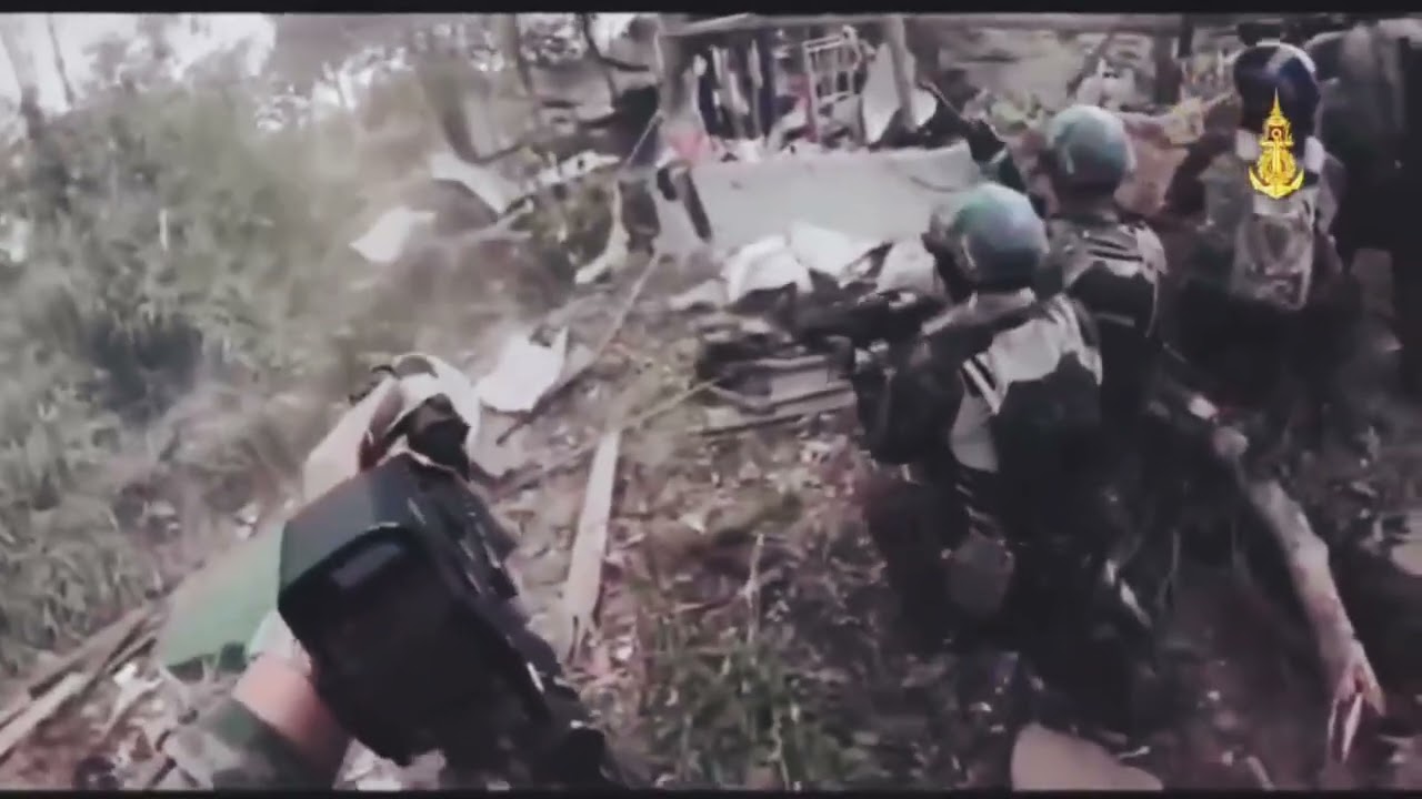Thai Navy SEALs Support Marines in Operation to Retake Ban Sam Lang Area