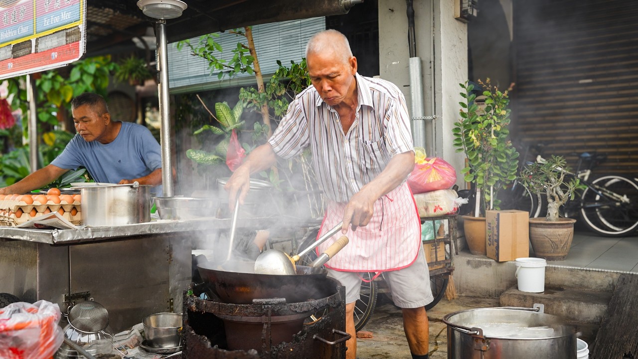 POPULAR STREET FOOD in PENANG ! Must Eat Food in Chulia Street Hawker Food - Malaysia Street Food