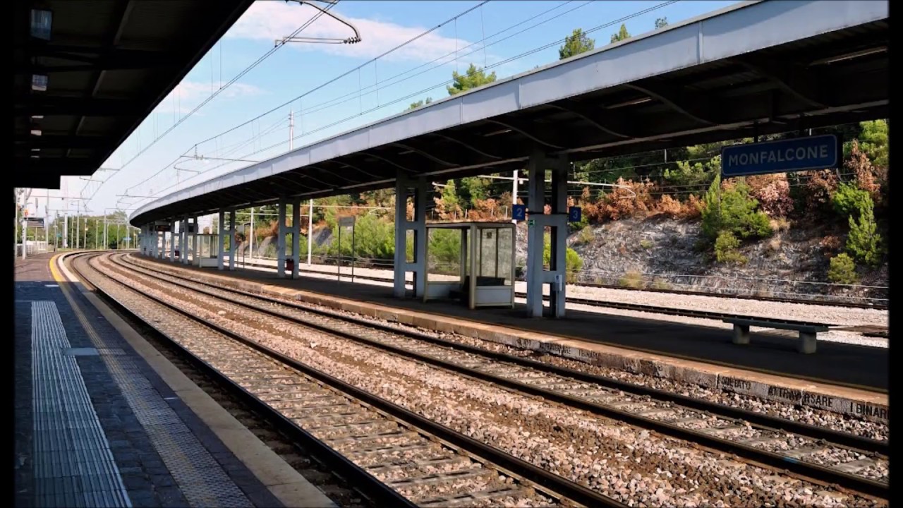 Annunci treni nella stazione di Monfalcone dalle 06:15 alle 07:57
