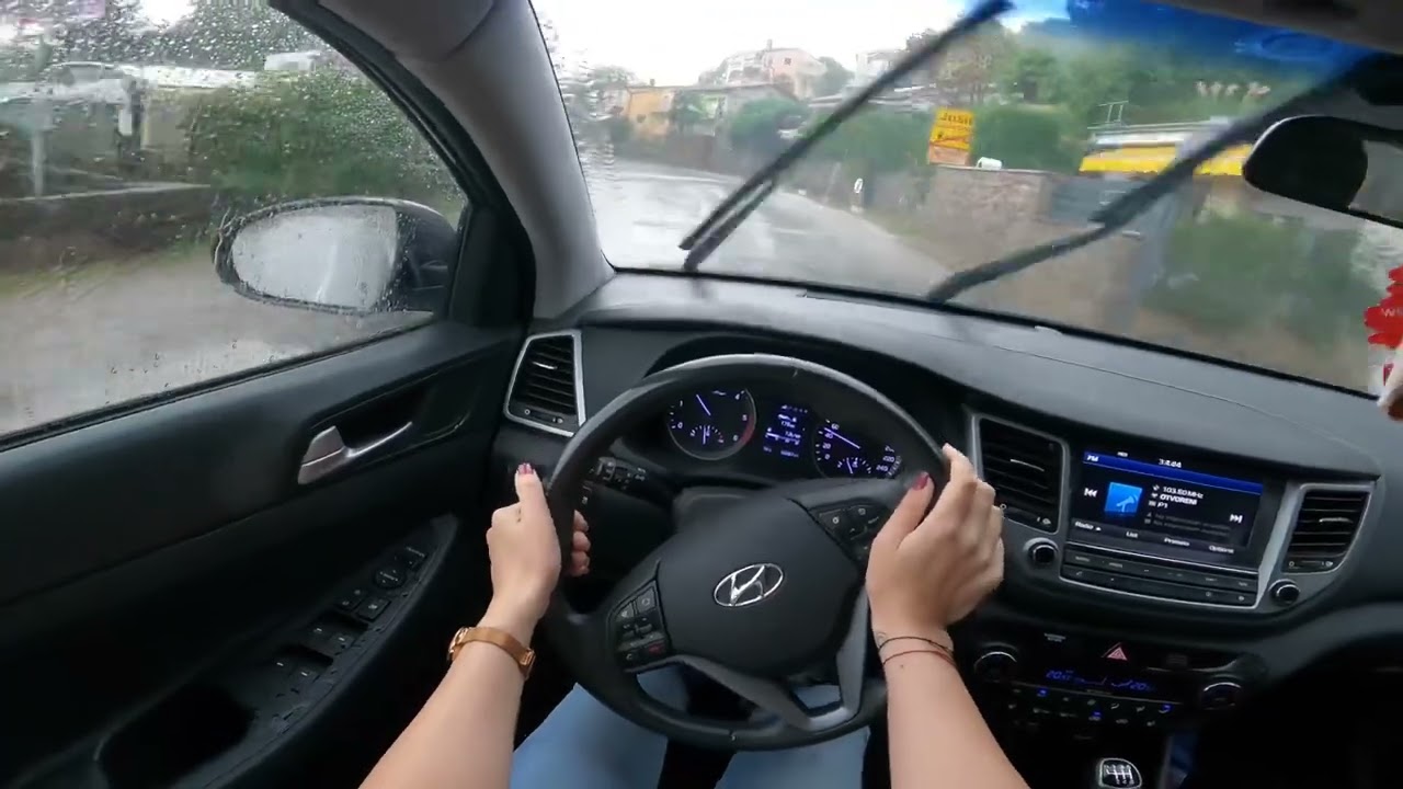 2016 Hyundai Tucson 1,7 CRDI (115HP) Rainy test drive (POV)