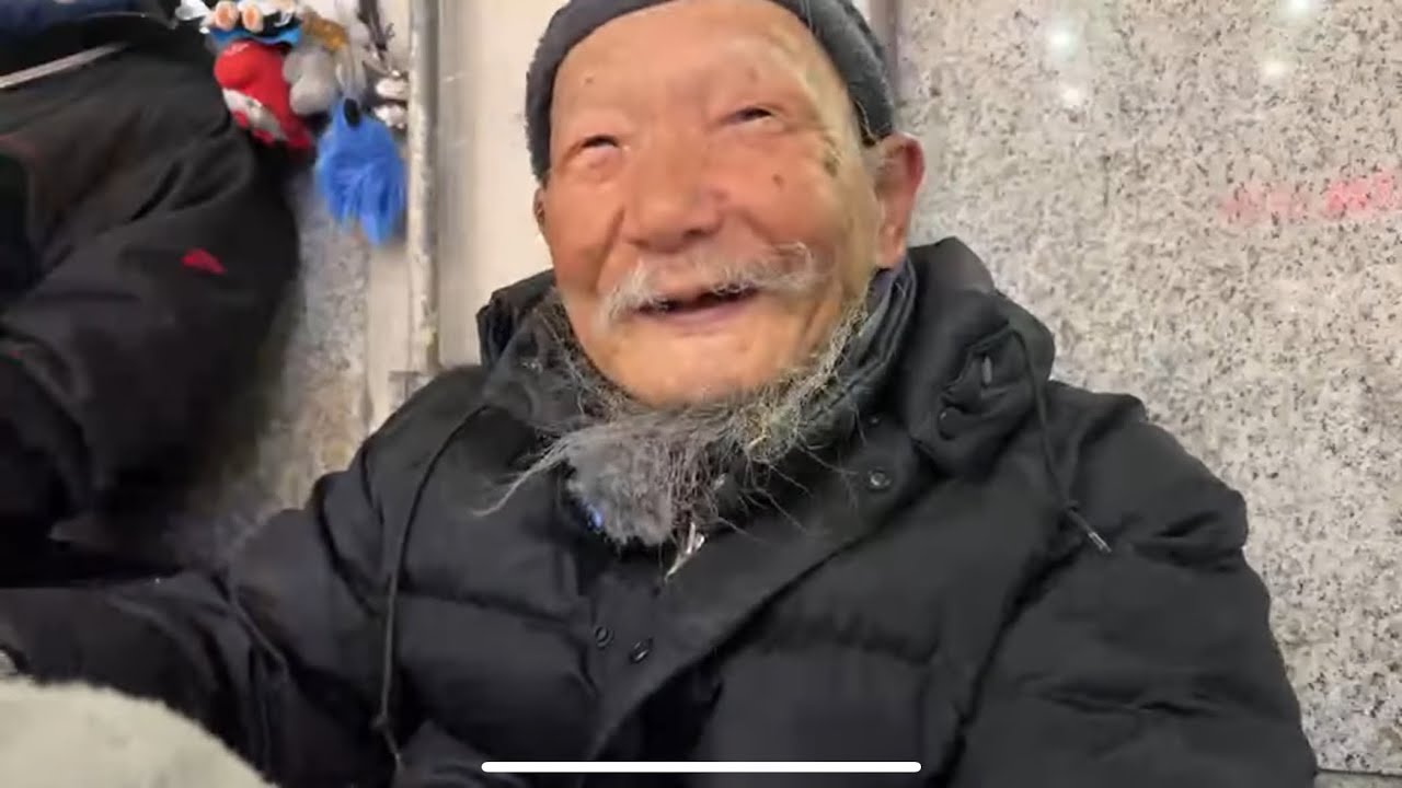 カメラを回して喋りませんか⁉︎ がライブ配信中！