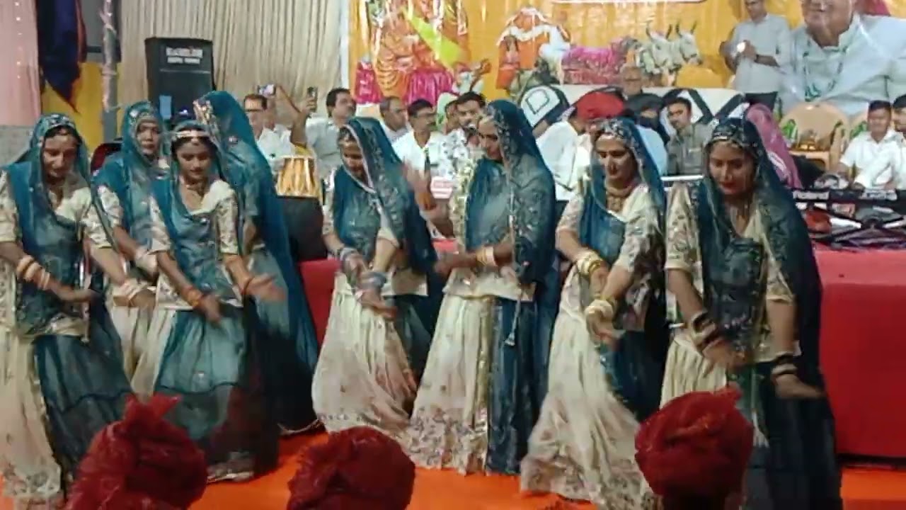 सीरवी समाज बढेर वेमबाकम के महाकुम्भाभिषेक महोत्सव पर महिला मण्डल की प्रस्तुति।गुड्डी काग एण्ड पार्टी