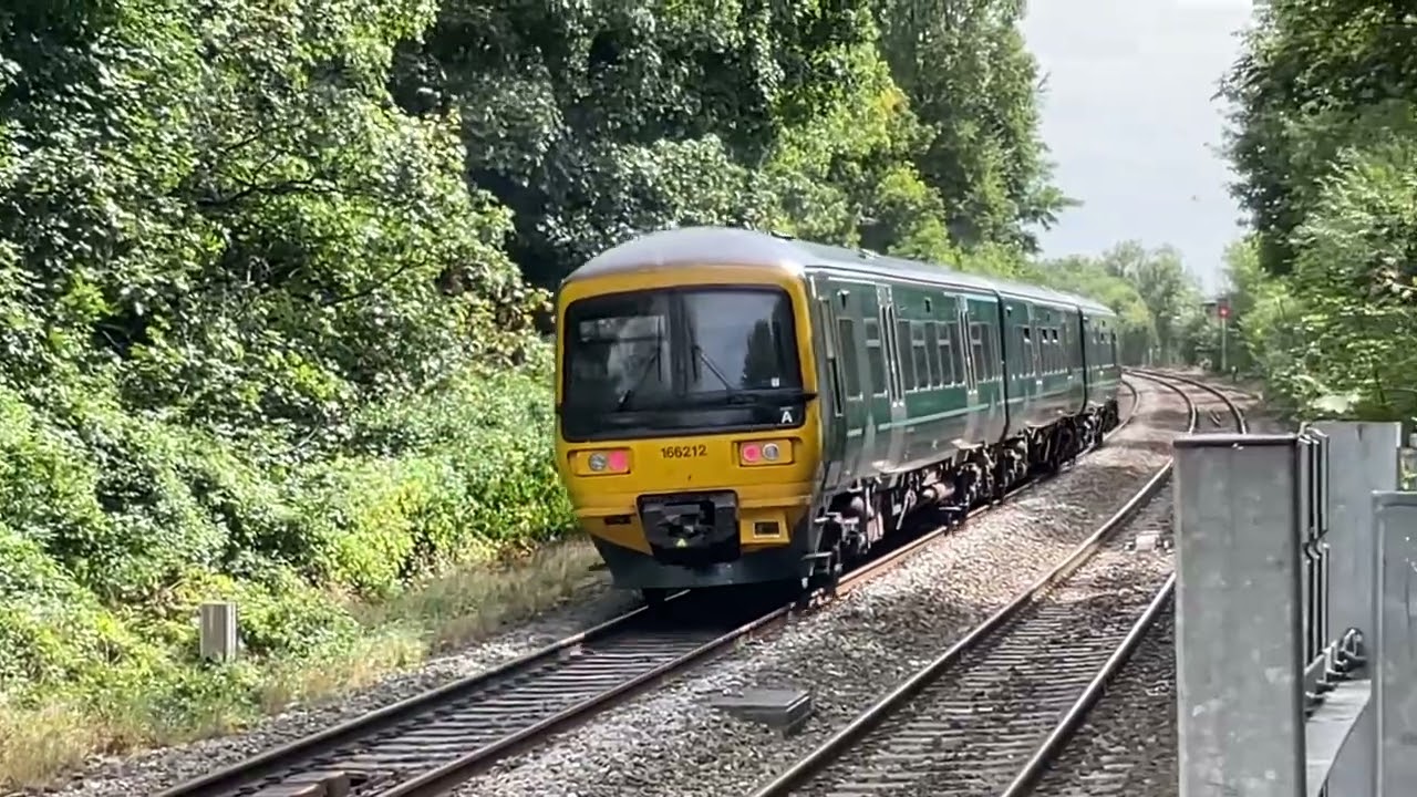 Trains at Keynsham + class 950 27/8/24