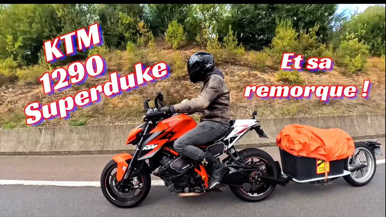 KTM 1290 superduke de 130 000km et sa remorque. Un attelage rare sur les routes !