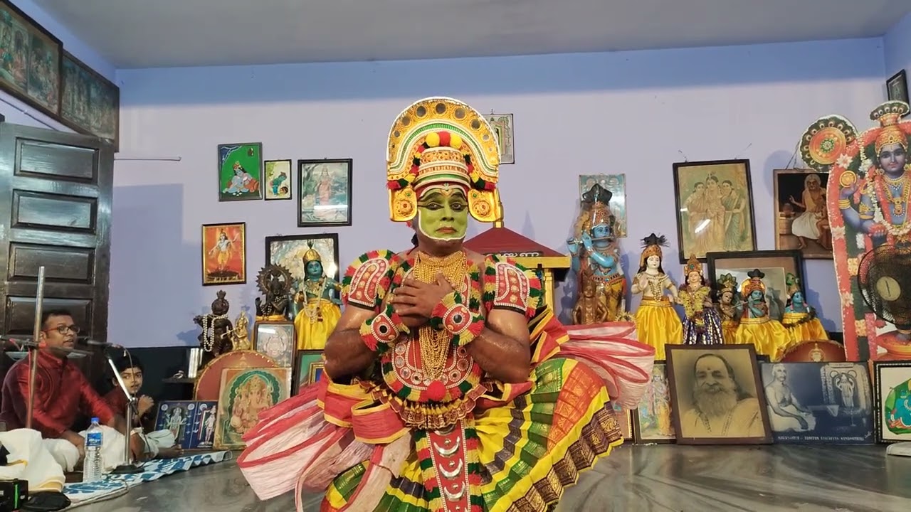 Ottan Thullal by Kalamandalam Suresh Kaliyath at Thiruvambadi Temple, Thrissur
