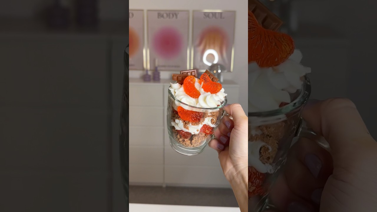 Leckere Dessert Kerze😍🤤 #kerzendiy #kerzengie&szlig;en #candlemaking