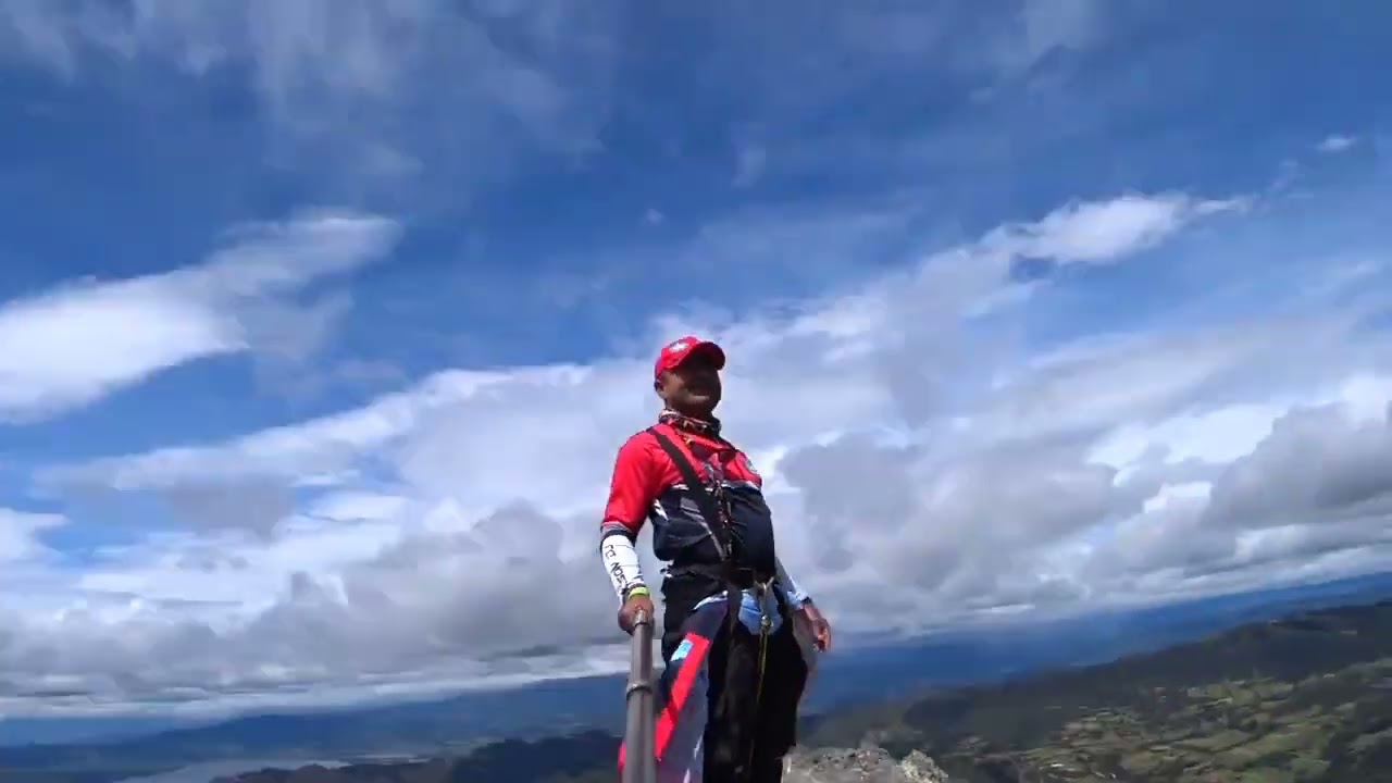 Vertigo y adrenalina en la piedra colgada de Susa Cundinamarca.