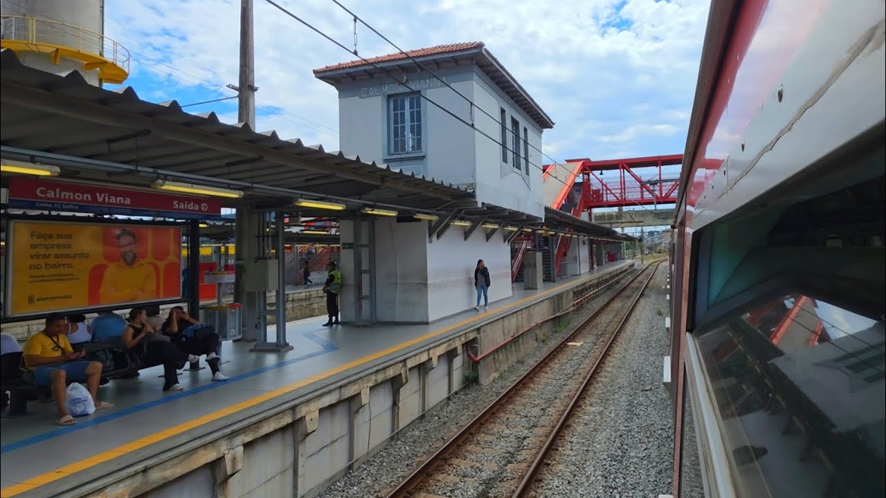 CPTM - Série 2070 TUE 2075/2078 Saindo de Calmon Viana (Sentido Brás).