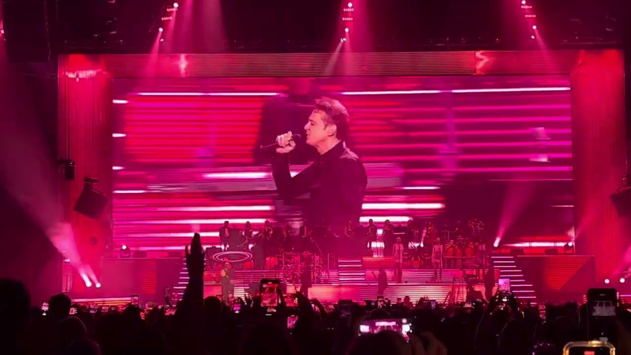 LUIS MIGUEL 6to SHOW  “QUIERO“ TOUR 2023  MOVISTAR ARENA  BUENOS AIRES ARGENTINA 15 08 23
