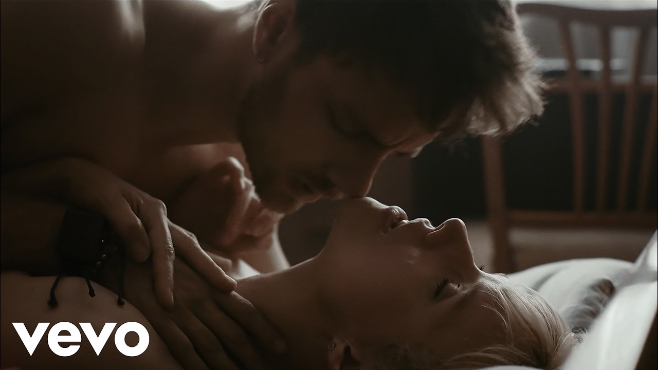 SXYBIT &ndash; I Still Love You 01 (Official Music Video)