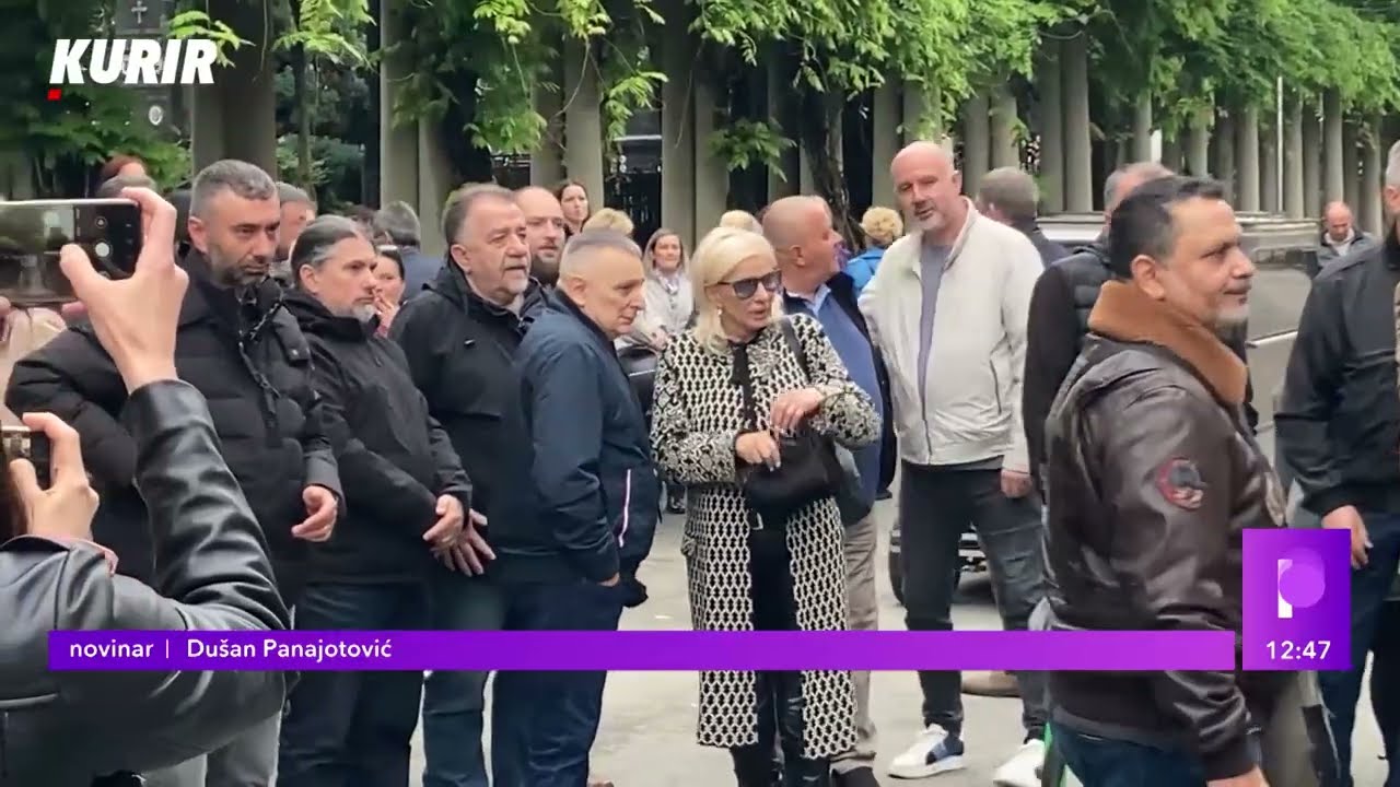 LANA ISPRAĆENA SVOJIM PESMAMA: Kremacija na Novom groblju uz rodbinu i mnoge poznate ličnosti!