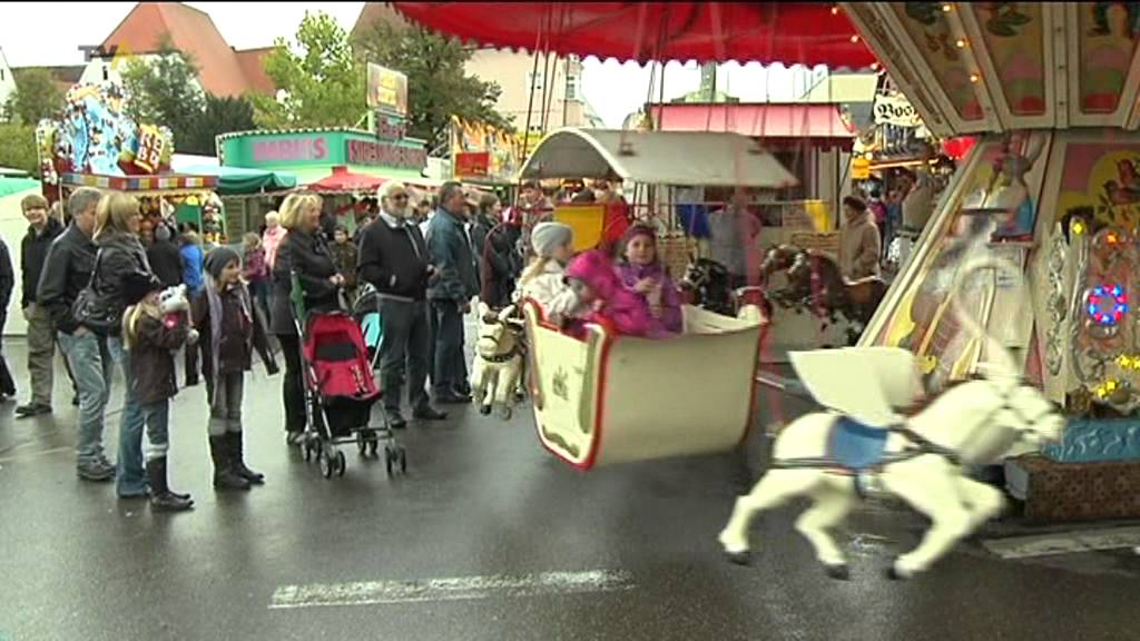 Zwischen Wilder Maus und Höllenfahrt: In Memmingen ist der traditionsreiche Jahrmarkt gestartet