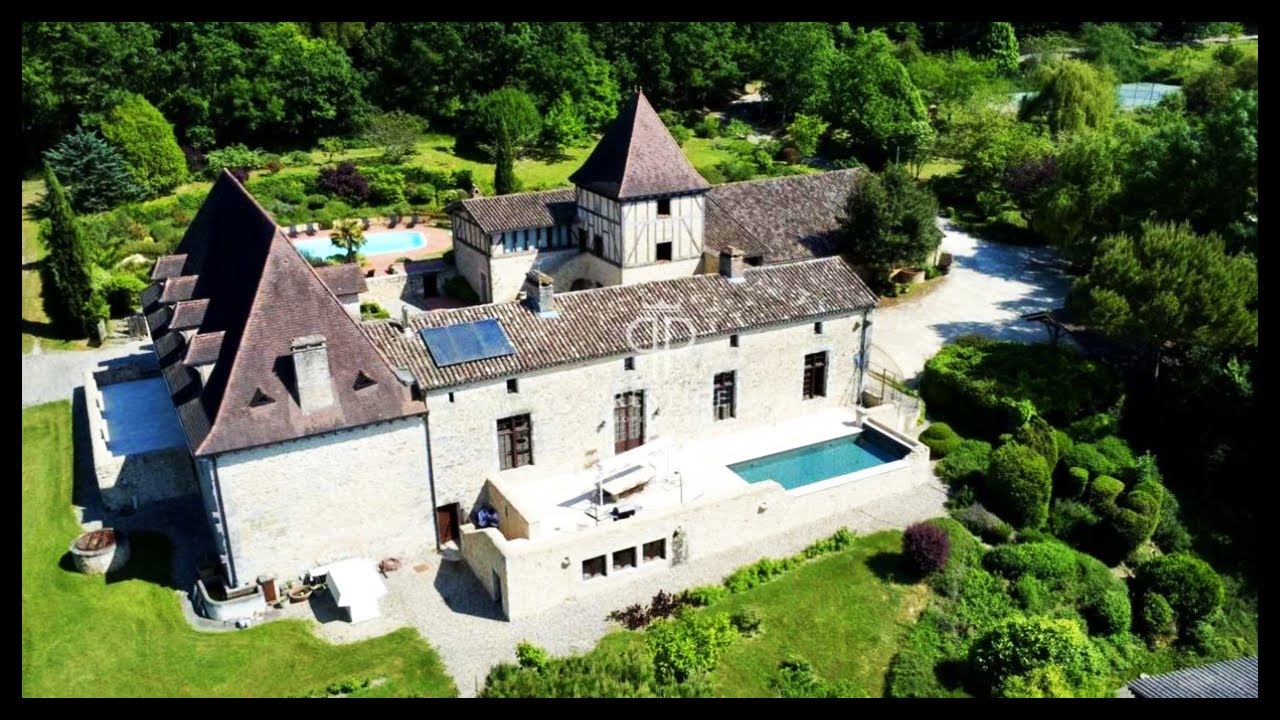 Superb 16th Century Château Lot et Garonne, Aquitaine, France 🇫🇷