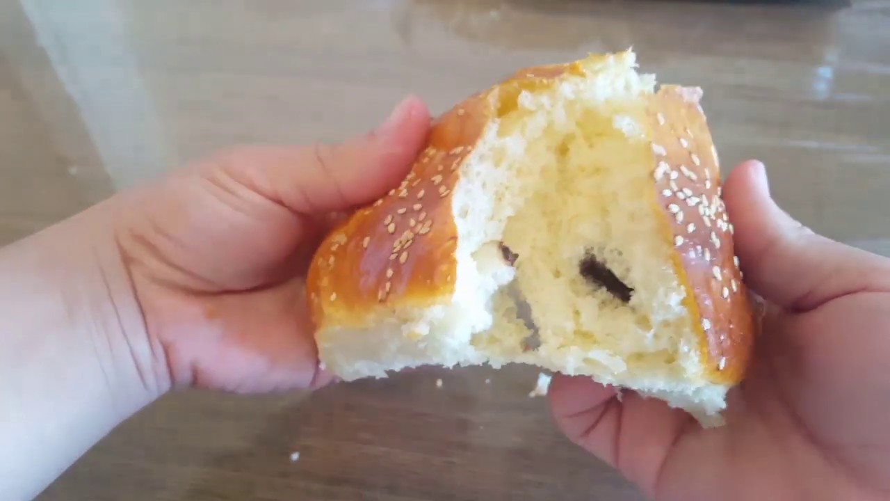 للوليليدات اللي مكيفطروش الصباح وجدي ليهم خبز الحليب بحال القطن بلا دليك غير بالملعة خفيف للفطور