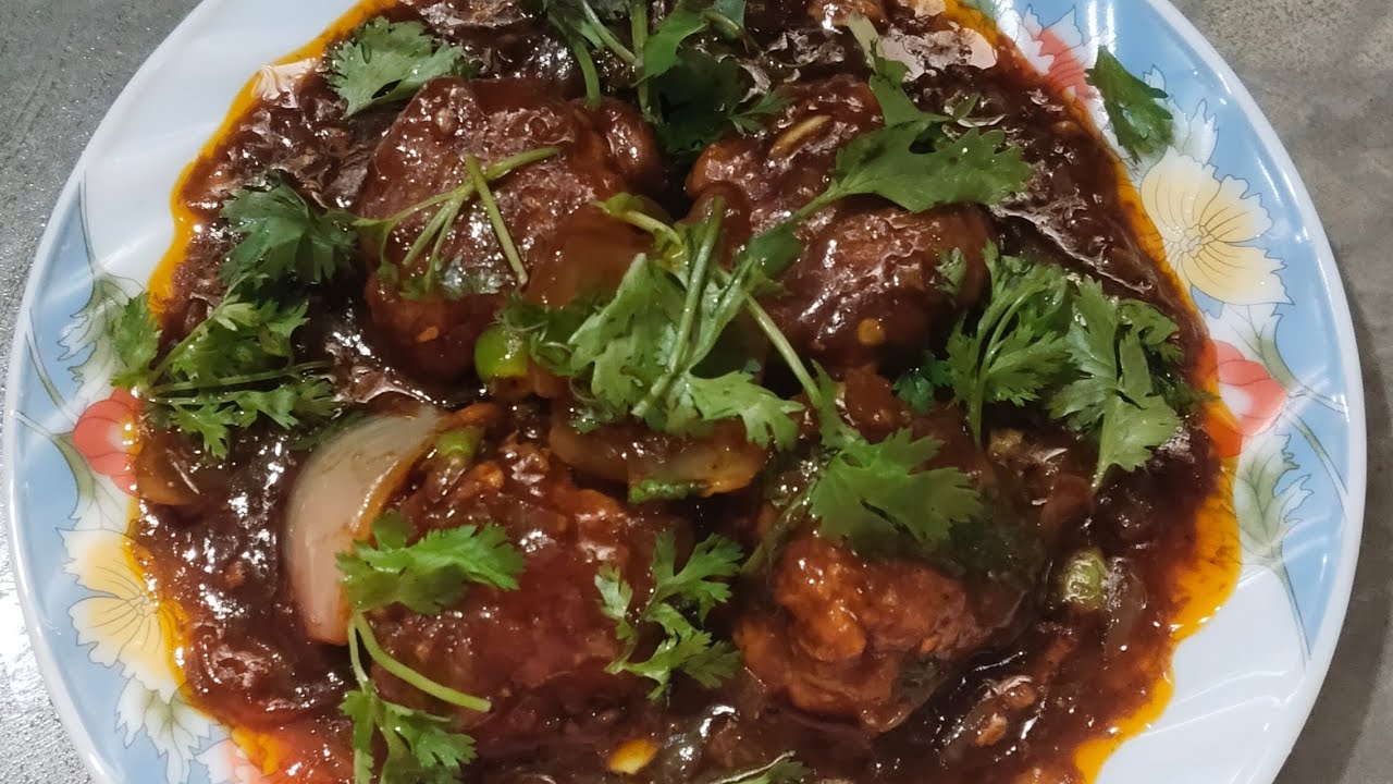 Delicious Chicken Manchurian (  বাড়িতে খুব সহজেই ঝটপট বানিয়ে ফেলুন চিকেন মাঞ্চুরিয়ান)