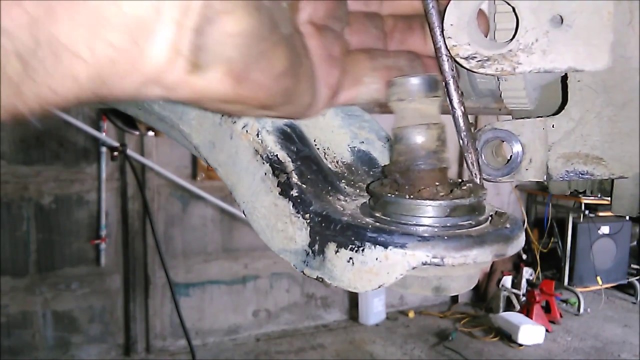 COMO SE CAMBIAN LAS ROTULAS DE SUSPENSION DE UN HYUNDAI SANTA FE 2002