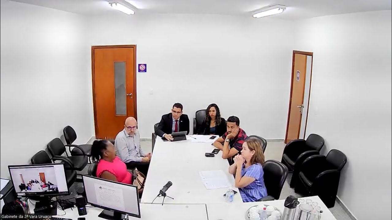 Audi&ecirc;ncia de Instru&ccedil;&atilde;o e Julgamento: Suposto caso de inj&uacute;ria/intoler&acirc;ncia religiosa.
