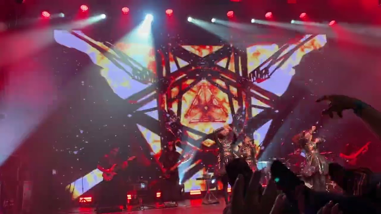 BABYMETAL 